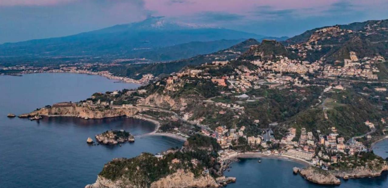 Sebastian house casa vacanze giardini Naxos Esterno foto