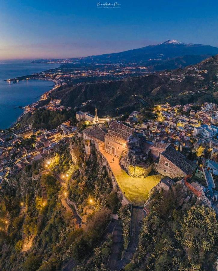 Sebastian house casa vacanze giardini Naxos Esterno foto
